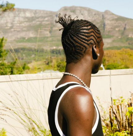 Seyi Vibez - Won Pe Mi Logo