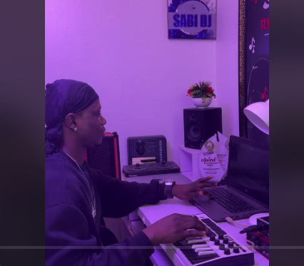 Dj Starkeed - Ndulu Piano (Oga Okwi Dulu) Ft. Somto Uwani